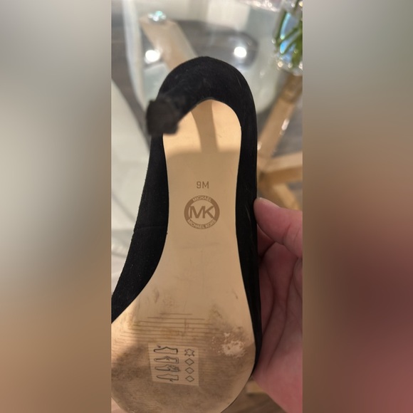 Shoes black size 9 - Picture 2 of 2